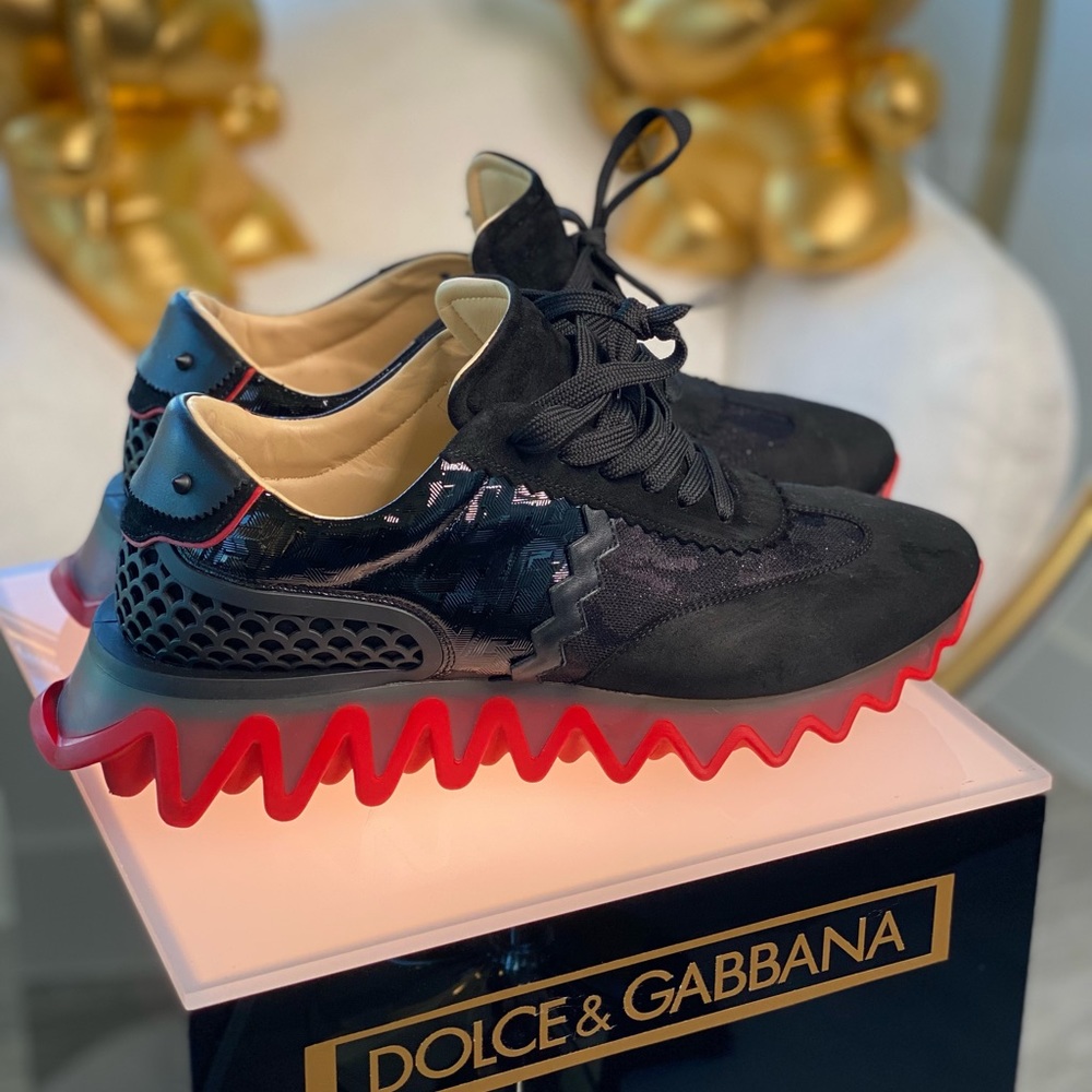 CHRISTIAN LOUBOUTIN BRAND NEW SHARKY SNEAKERS